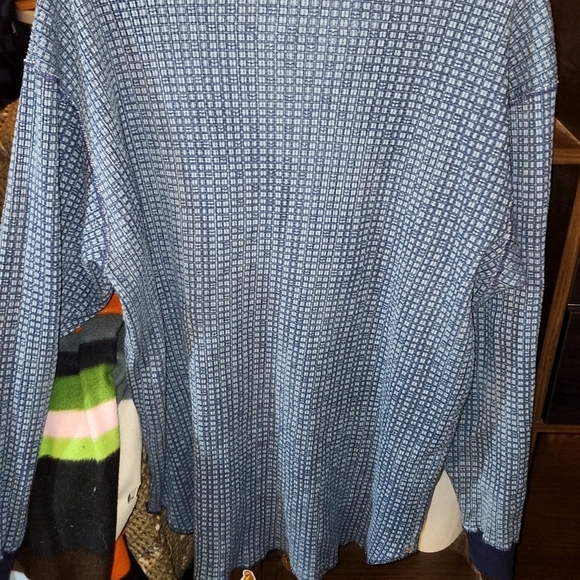 Levi's Silver Tab Shirt - Picture 2 of 6